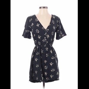 Madewell floral romper with pockets. Excellent condition; barely worn.
